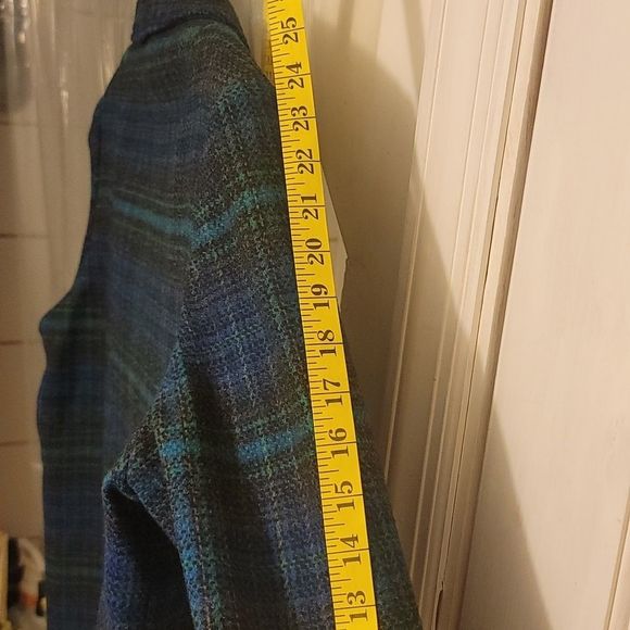 Pendleton 100% Virgin Wool, Satin,Plaid Jacket, sz Lg. Green, blue,black, gold. - Picture 10 of 14